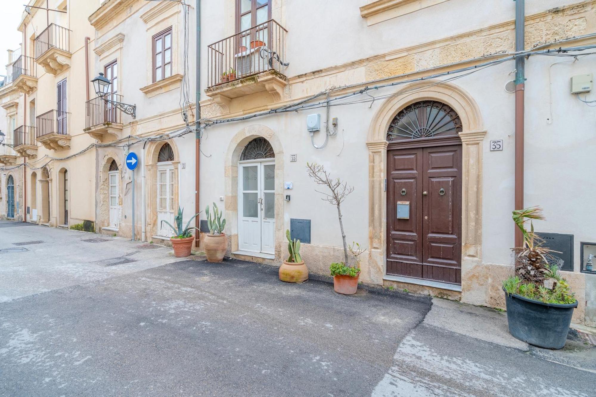 La Casa Di Eva In Via Nizza Apartment Syracuse Exterior foto